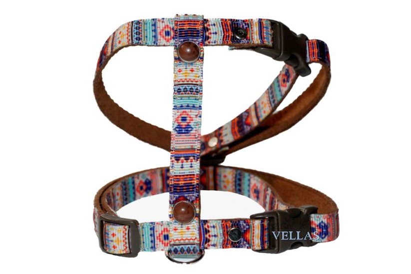 Postroj TRIBALS