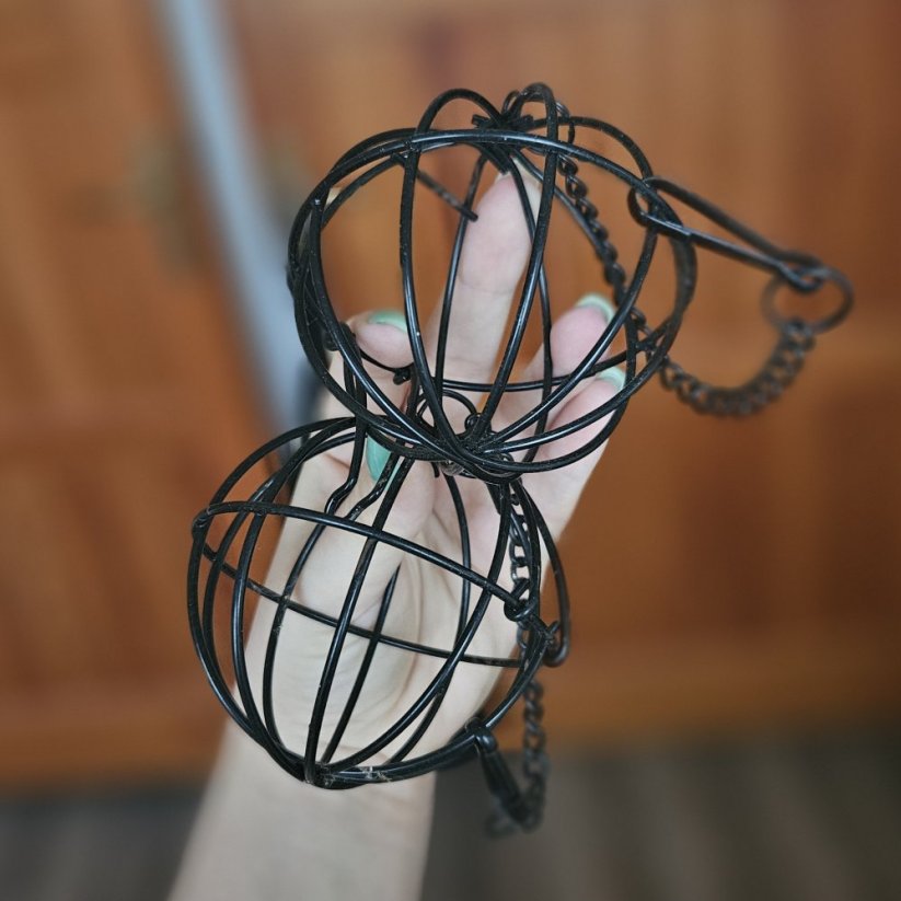 BAZÁREK - ZÁVĚSNÁ KOULE (větší - 16cm)